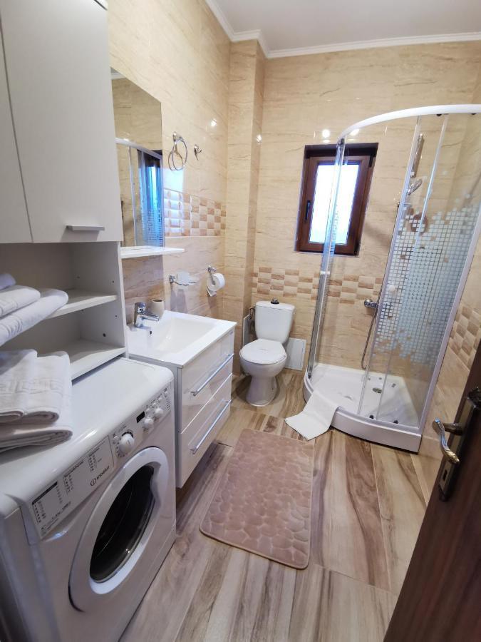 Charming Apartment In Villa Iasi Eksteriør bilde